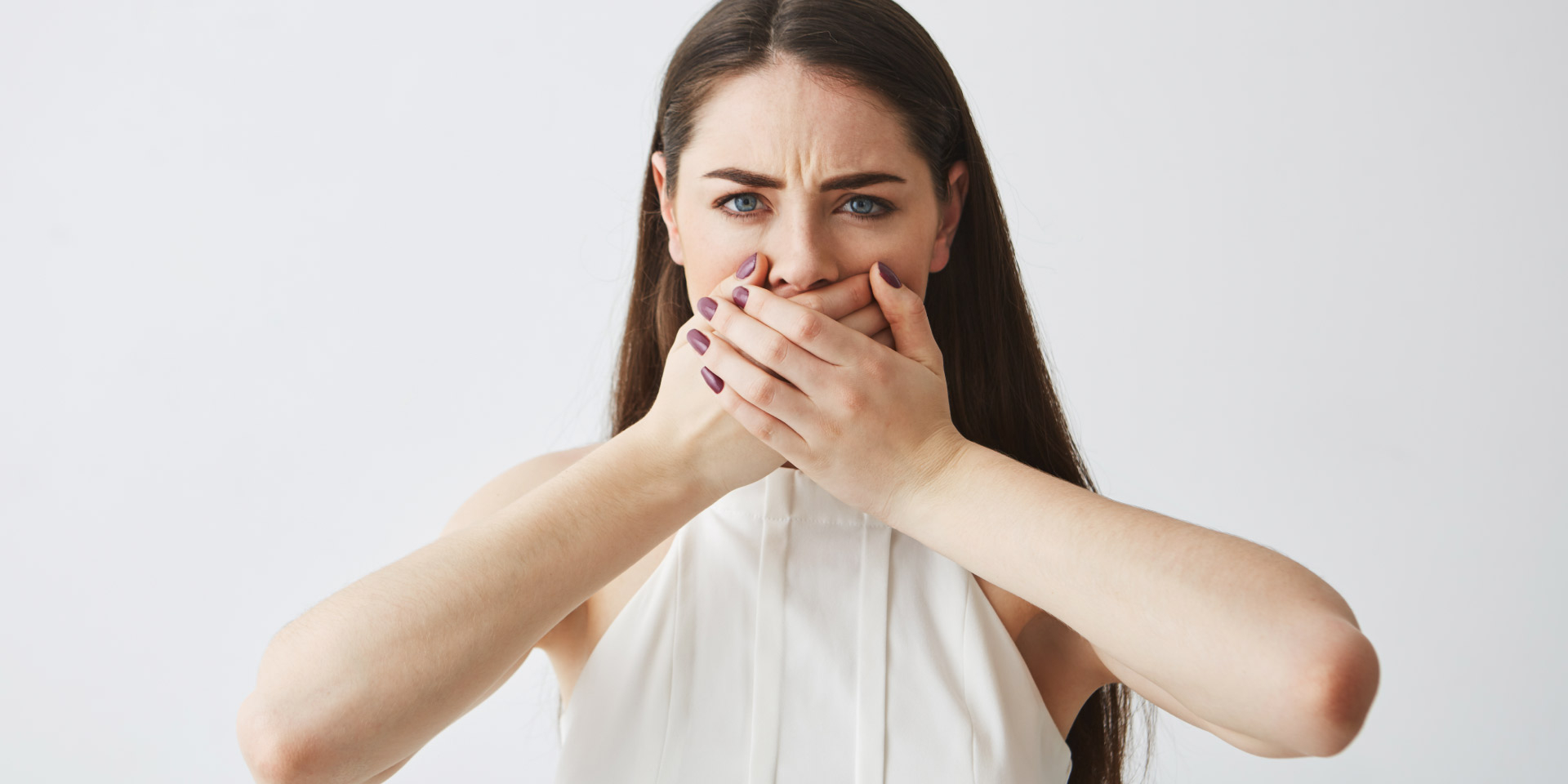 Mau hálito: causas mais comuns e como escolher a solução certa